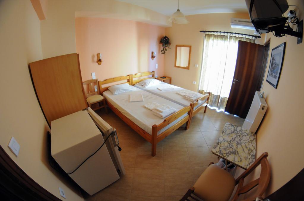 Nefeli Rooms Пефки Стая снимка