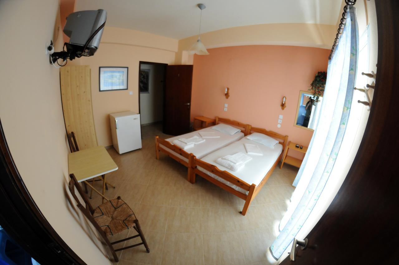 Nefeli Rooms Пефки Стая снимка